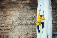 Black Diamond QC Lab: Eisschrauben aus Aluminium vs. Stahl