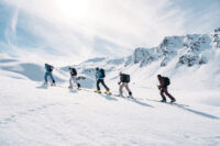 Mitten im Moment mit Skibekleidung von Odlo