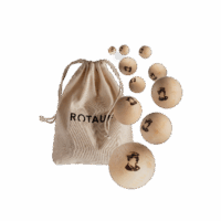 Mottenkugeln aus Engadiner Arvenholz