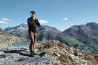 Minimalistische Linien, feine Details - ein Allrounder für Alltag, Berg und Sport