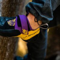 Hook & Loop-Klettverschlussband zur Regulierung von Spannung und Fixierung der Ferse