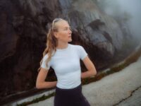 Kühlend auf der Haut. Feuchtigkeitsableitend. Baselayer, die außergewöhnlich luftig sind.