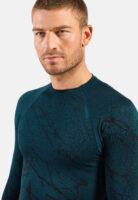 Für FW26 verleiht ein ausdrucksstarker, von der Natur inspirierter Print der Kollektion einen unverwechselbaren neuen Look.
